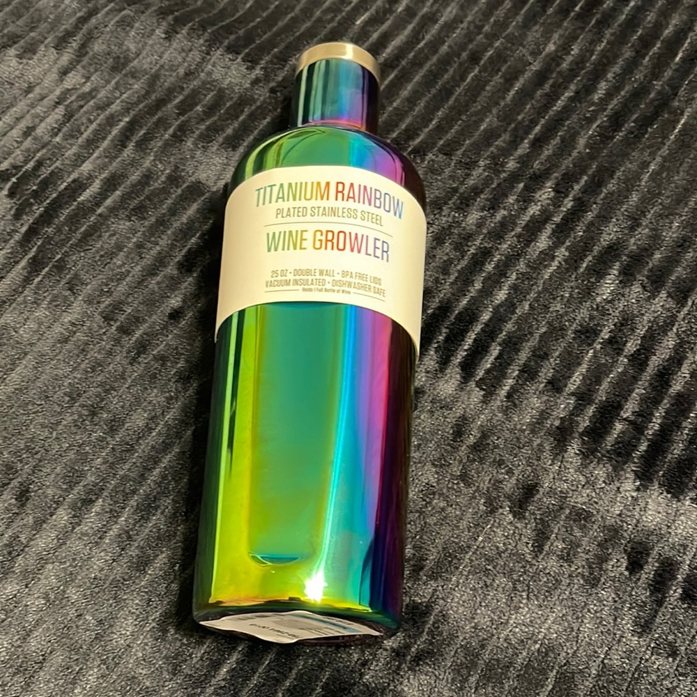 NWT 25oz Rainbow Wine Growler - Picture 1 of 3
